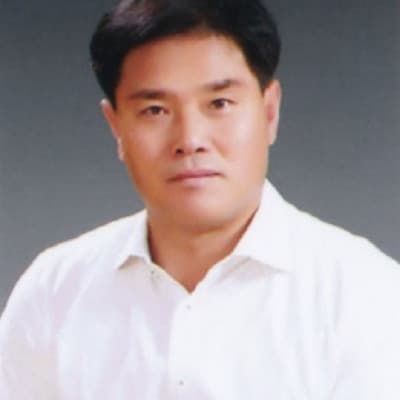 MIN CHEOL KIM