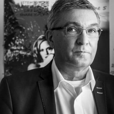 Gert J ter Horst