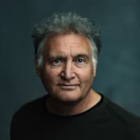 Lars van de Goor †