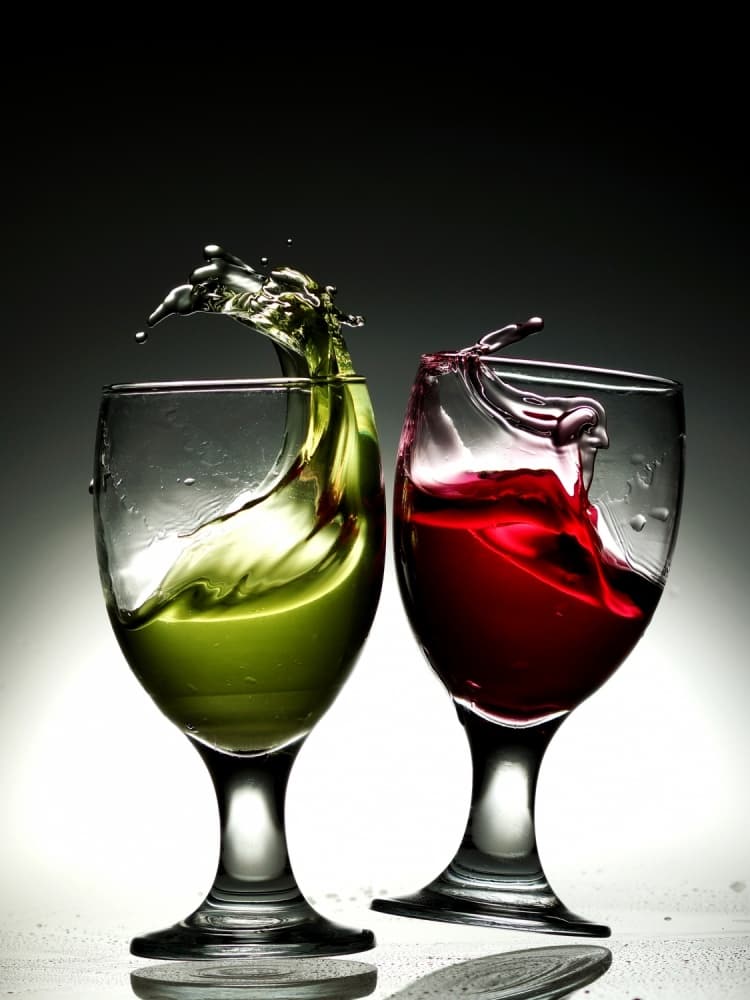 Vibrant Liquid Splashes
