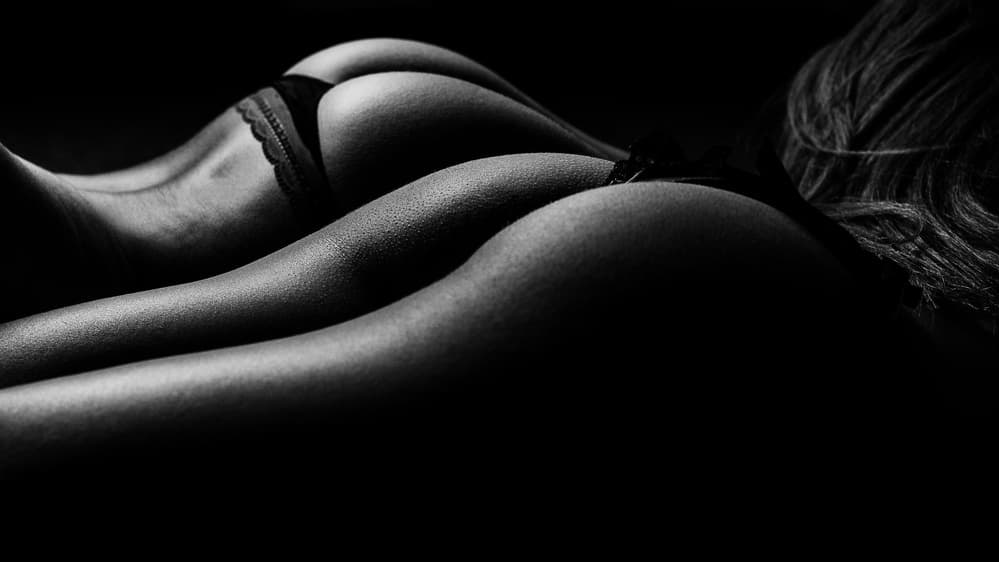 Sensual Feminine Form by Martin Krystynek MQEP — canvas wall art