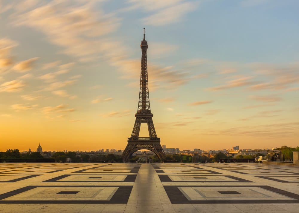Eiffel Tower Golden Hour by JUAN CARLOS HERVÁS MARTÍNEZ — canvas wall art