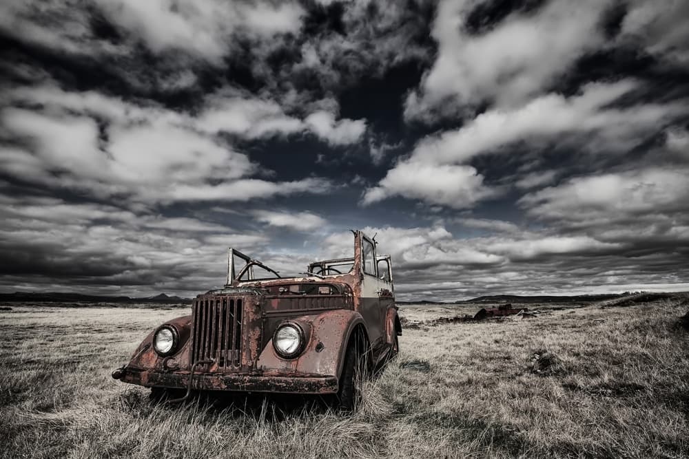 Abandoned Rusted Car by Bragi Ingibergsson - BRIN — canvas wall art