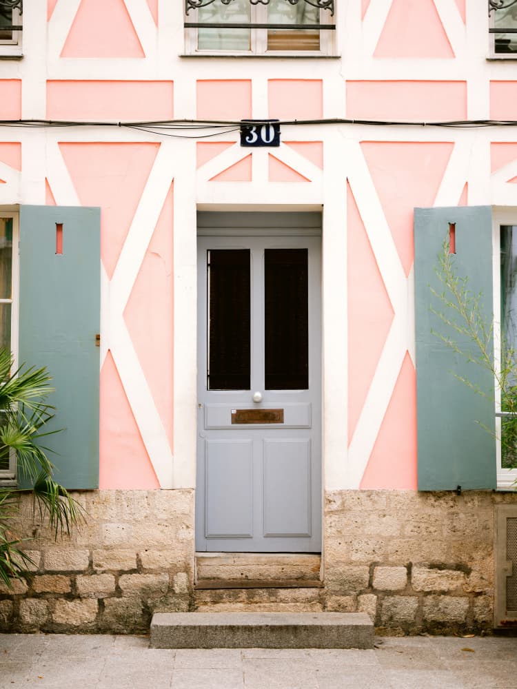 Rue de Cremieux number 30 - Paris by Raisa Zwart — canvas wall art