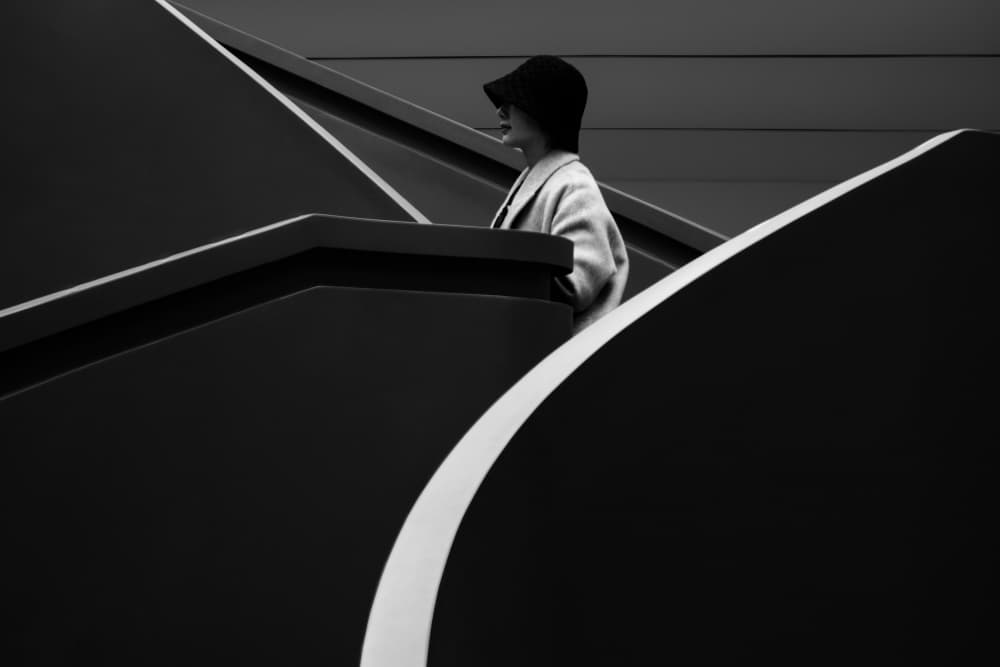 Elegant Figure Architectural Lines by konglingming — canvas wall art