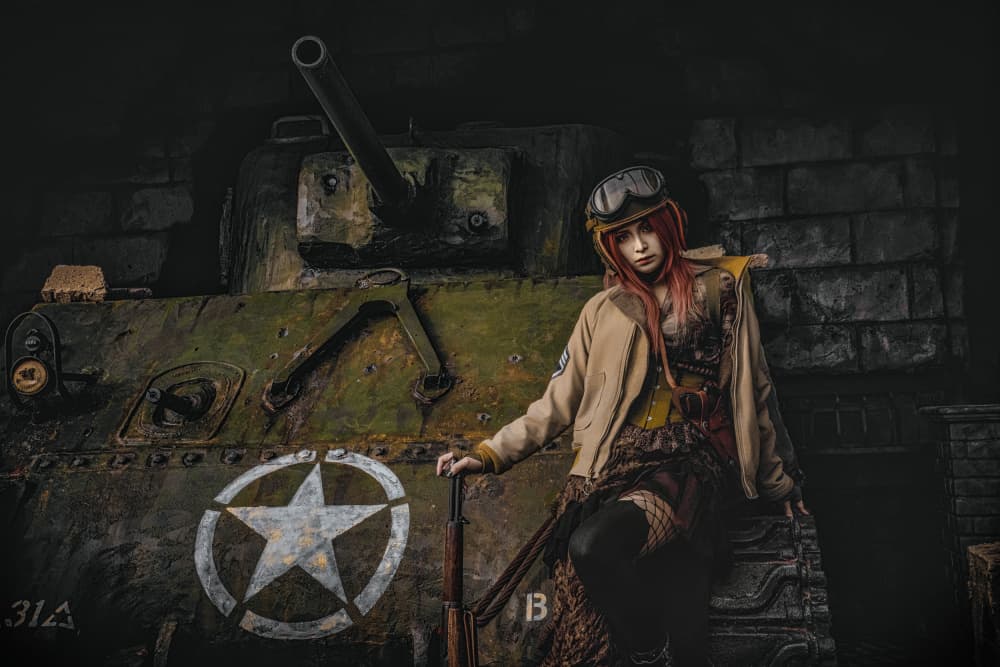 Vintage Tank Warrior by KOIKI — canvas wall art