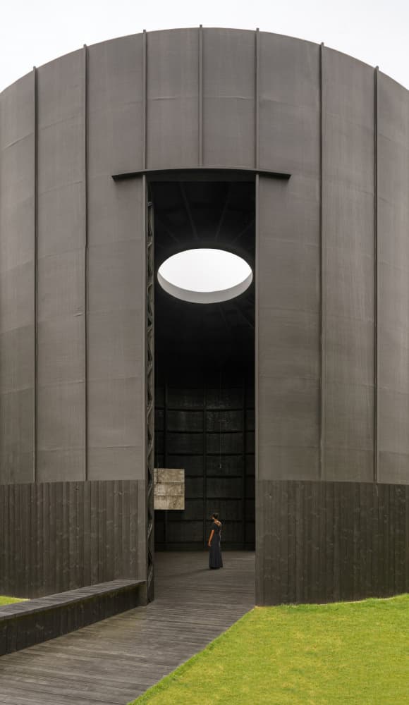 Serpentine Pavilion No2 by Minorstep — canvas wall art