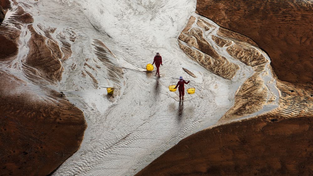 Women Carrying Buckets Delta by Shin Woo Ryu — canvas wall art