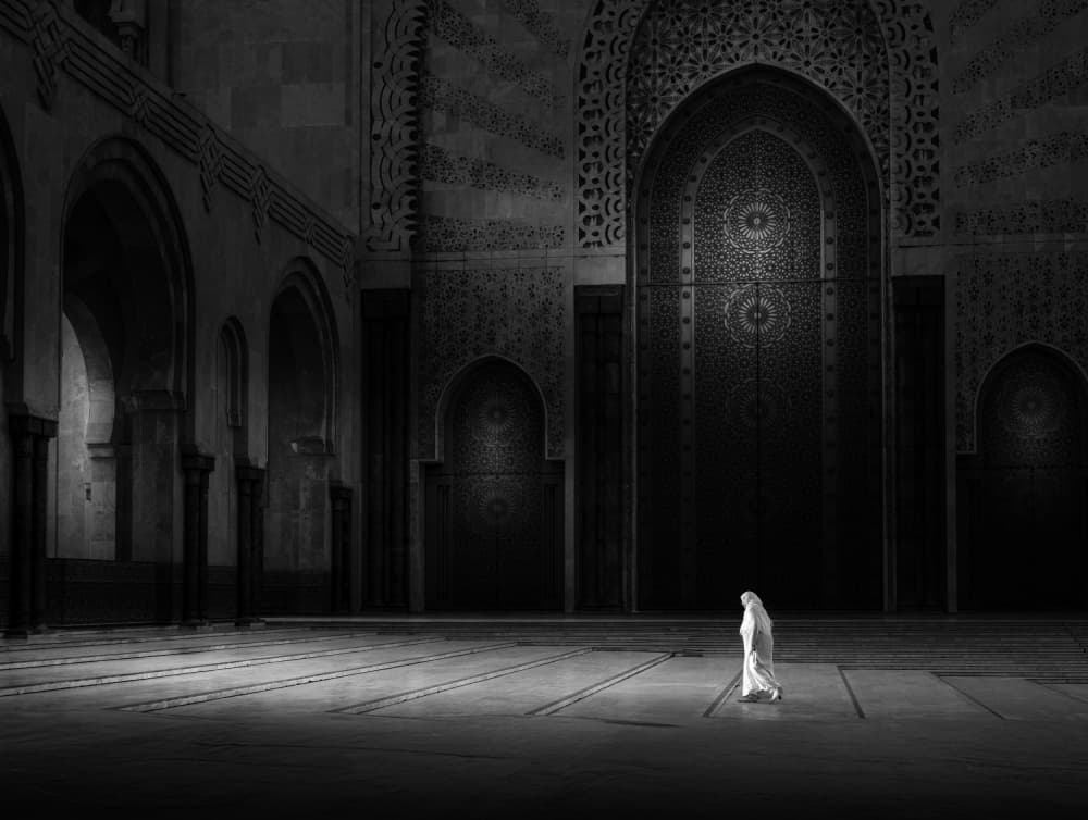 Grand Mosque Solitude by Chao Feng 天馬 — canvas wall art