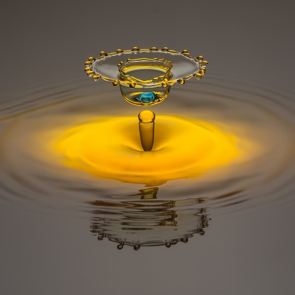 Golden Liquid Splash Crown by Ganjar Rahayu — canvas wall art