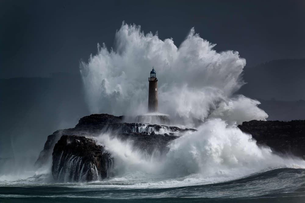 Crashing Waves Lighthouse