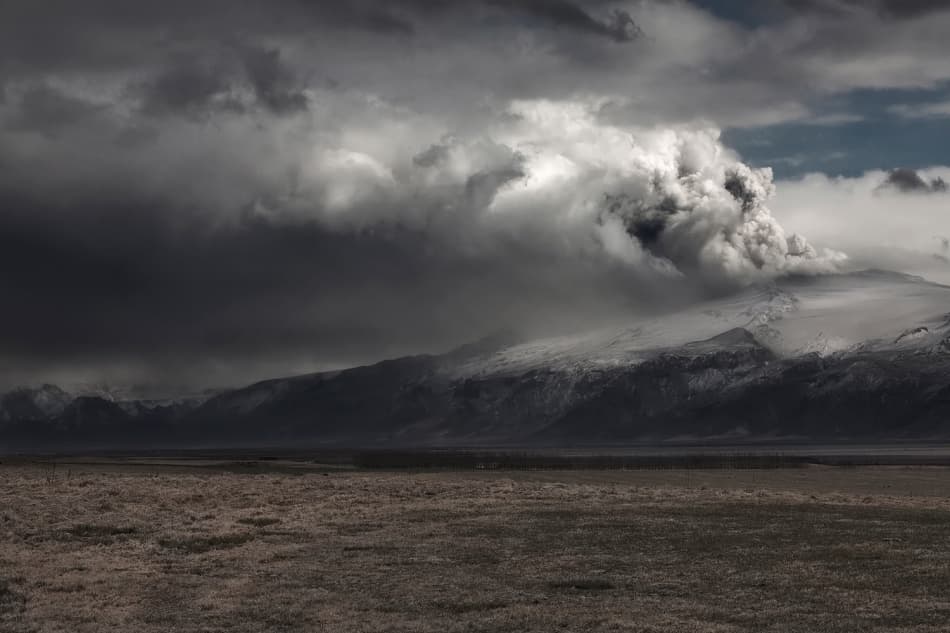 Dramatic Volcanic Eruption by Bragi Ingibergsson - BRIN — canvas wall art