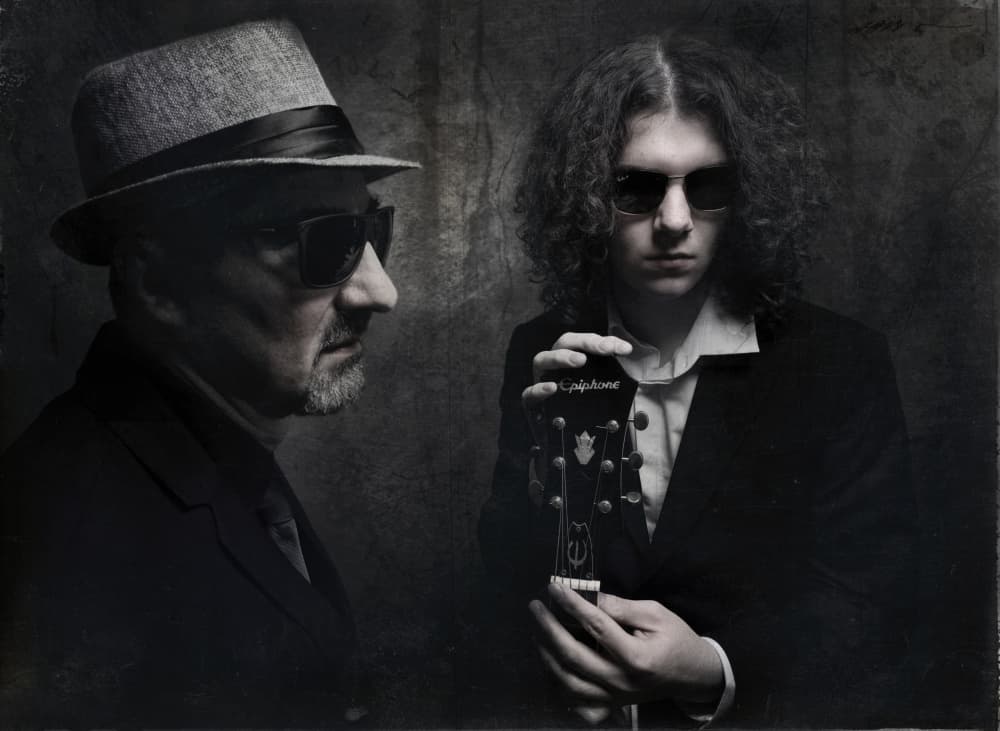 Retro Blues Duo by Grigore Roibu — canvas wall art