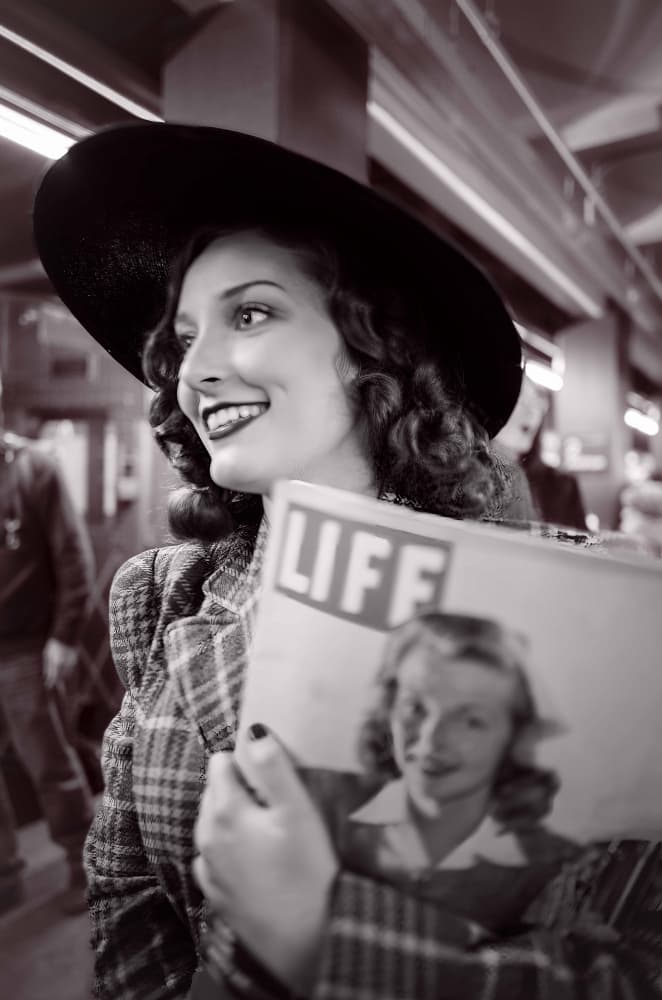 Smiling Vintage Fashion by Xiaoyuan Xu — canvas wall art