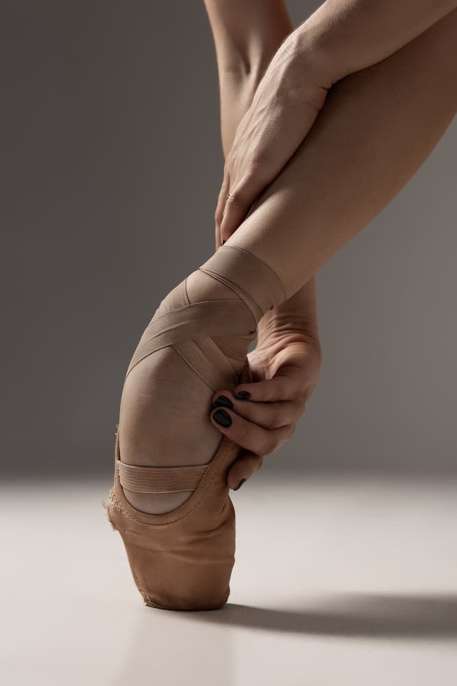 Ballet Dancer On Pointe by Marnovin — canvas wall art