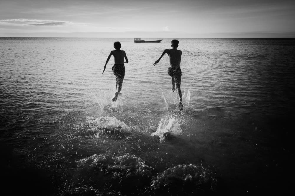 Joyful Ocean Run by Chao Feng 天馬 — canvas wall art