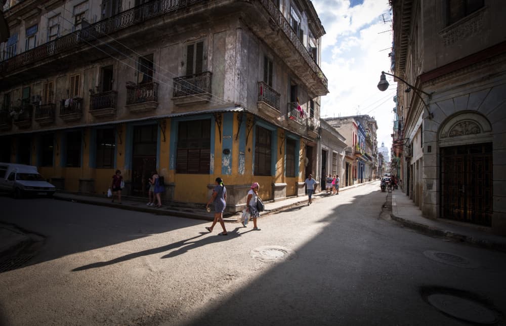 Sunny Havana Street Corner by Allan Li wp — canvas wall art