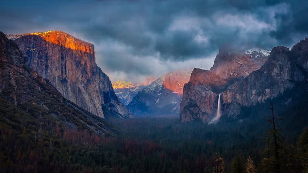 Yosemite Valley Glowing Sunset by Michael Zheng — canvas wall art