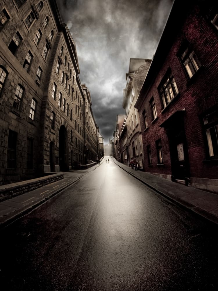 Moody City Street by David Senechal Photographie (polydactyle) — canvas wall art