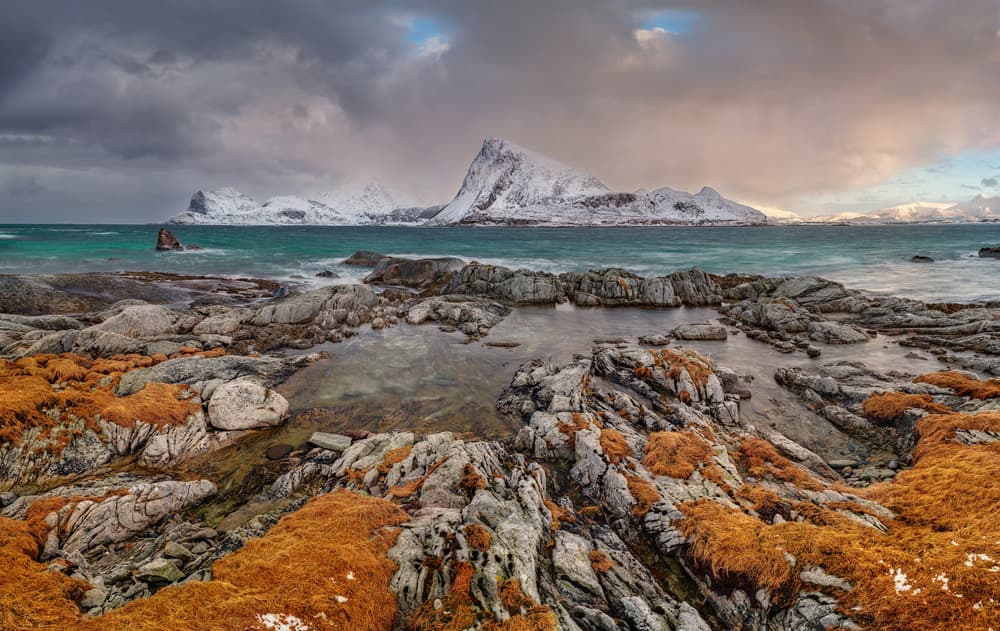 Dramatic Winter Coast by Jan Šmíd Master QEP — canvas wall art