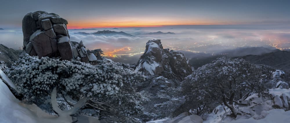 Winter City Dawn by Jaeyoun Ryu — canvas wall art