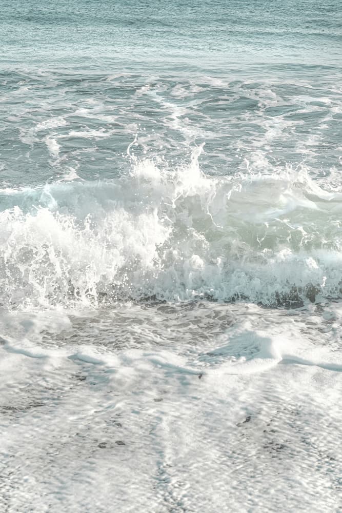 Crashing Ocean Waves