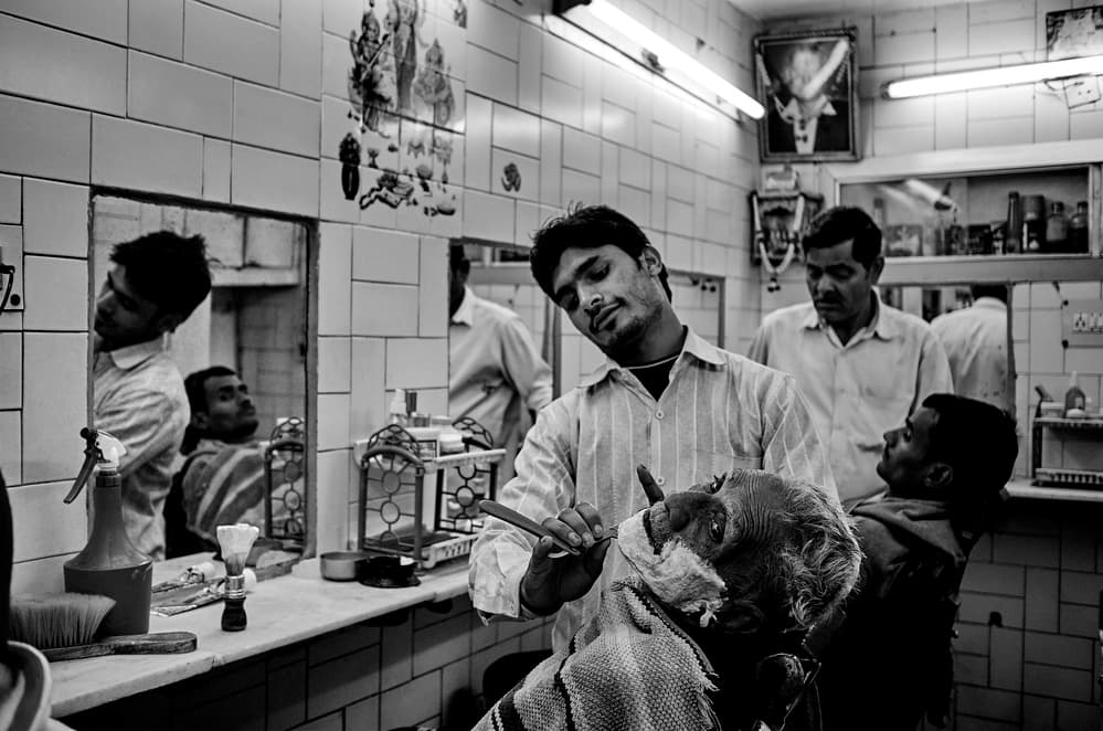 Traditional Barber Shave by Luís Godinho — canvas wall art