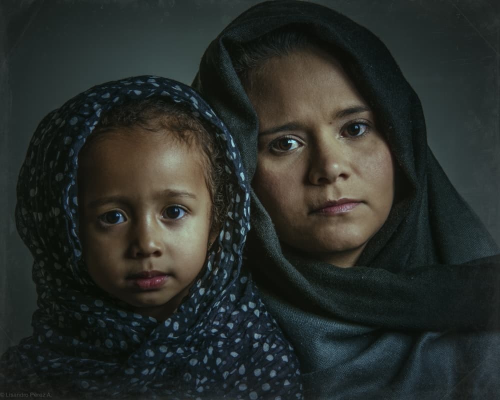 Mother Daughter Gaze by Lisandro PEREZ — canvas wall art