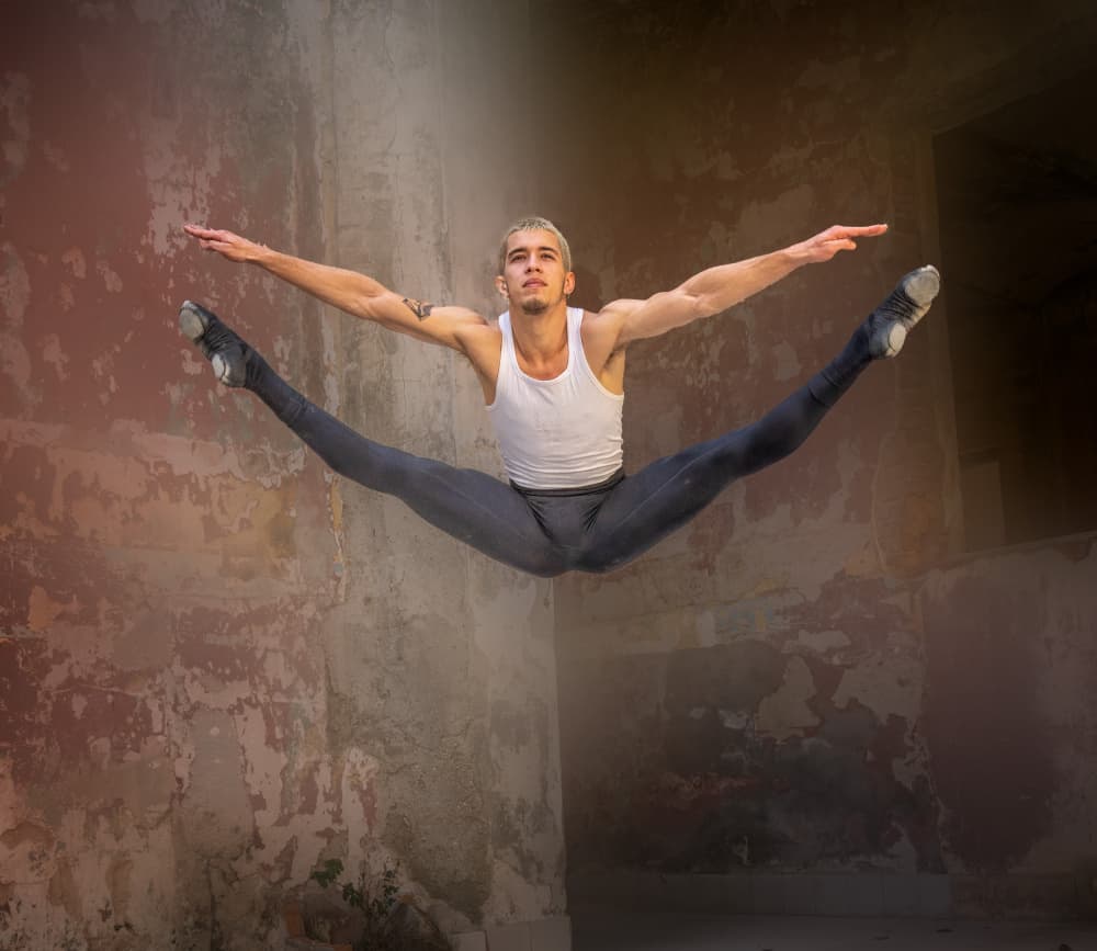 Urban Dancer Split by Yuan Su — canvas wall art