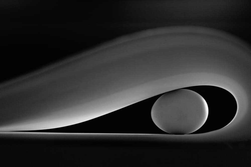 Elegant Sphere Curves by Olavo Azevedo — canvas wall art