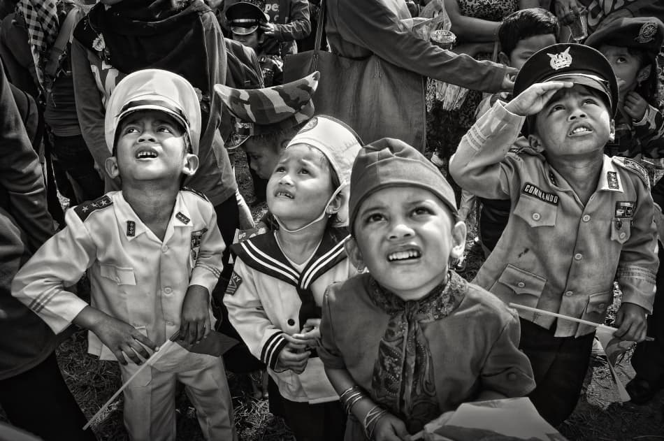 Little Patriots Looking Up by Firman Maulana — canvas wall art