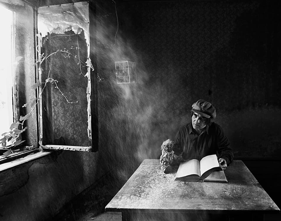 Forgotten Room Reading by mario grobenski - psychodaddy — canvas wall art