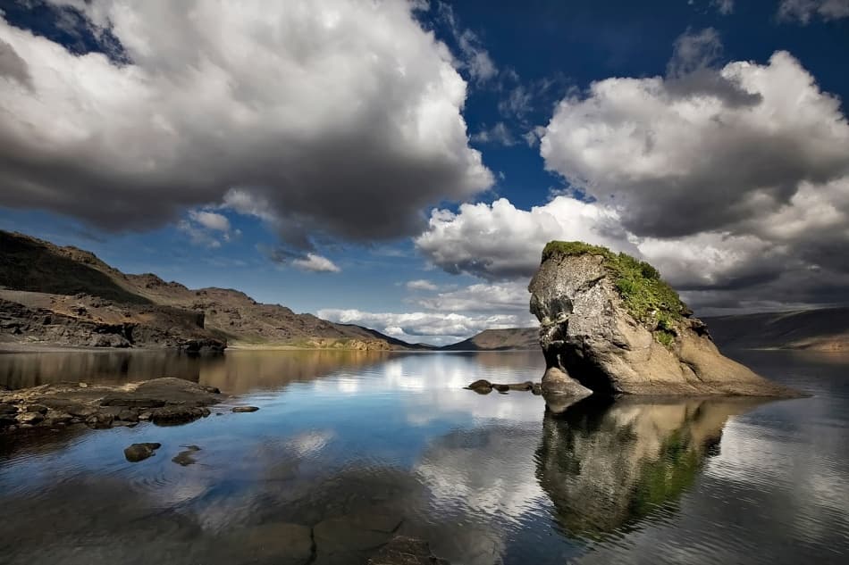 Stone Sentinel Lake by Bragi Ingibergsson - BRIN — canvas wall art