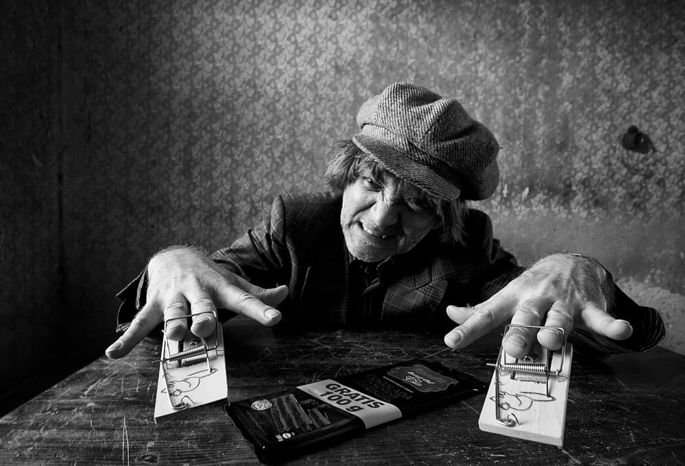 Cunning Man's Mousetrap Game by mario grobenski - psychodaddy — canvas wall art