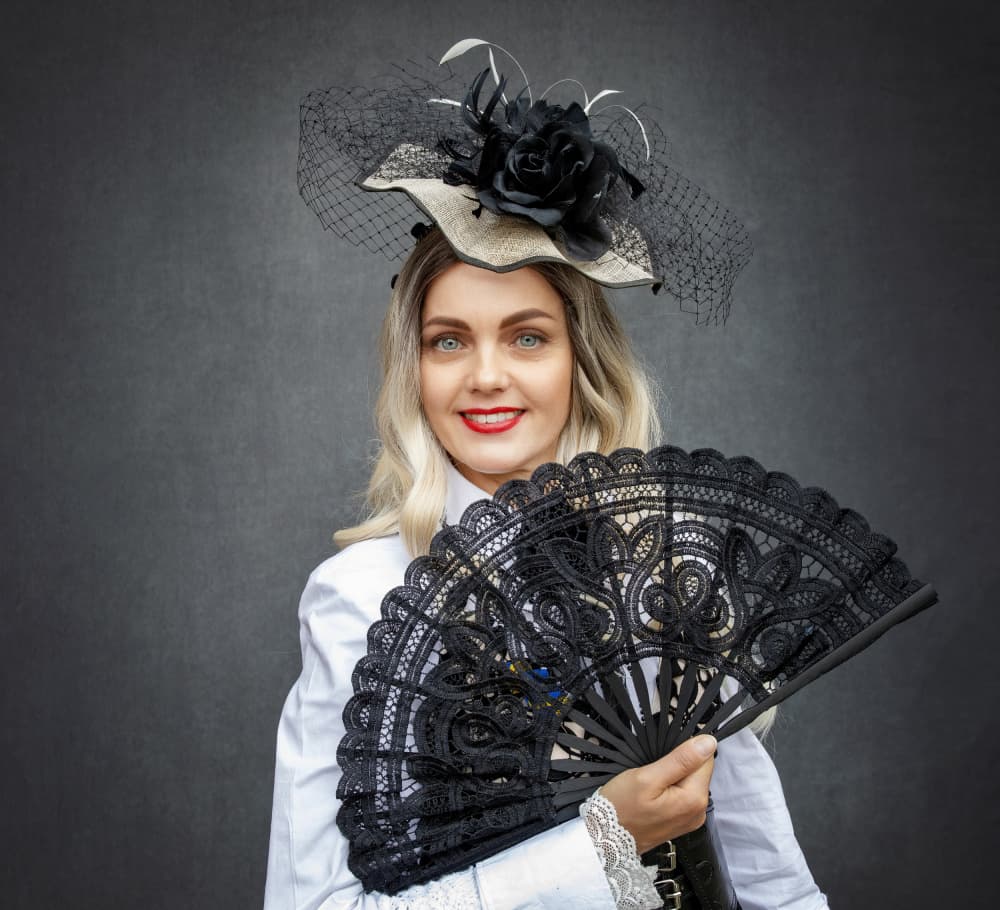 Elegant Woman With Fan by Daniel Springgay — canvas wall art