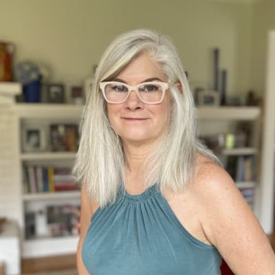 Laura H Gibson
