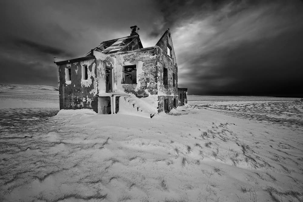 Abandoned Winter House by Bragi Ingibergsson - BRIN — canvas wall art