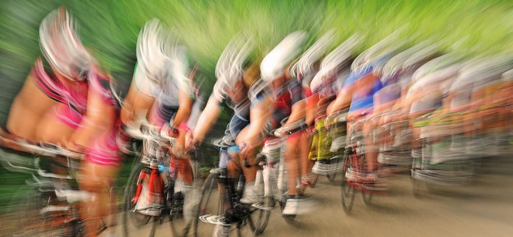 Fast-Paced Peloton by Lou Urlings — canvas wall art