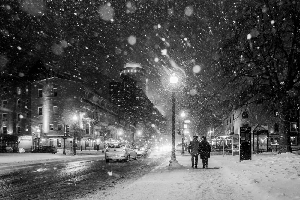 Winter City Romance by Michiko Ôtomo — canvas wall art