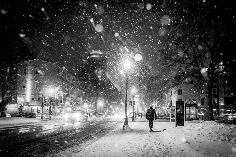Snowy City Night Walk by Michiko Ôtomo — canvas wall art