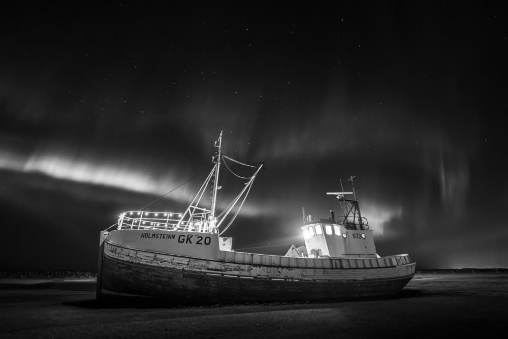 Grounded Boat Northern Lights by Yongnan Li (李永男) — canvas wall art