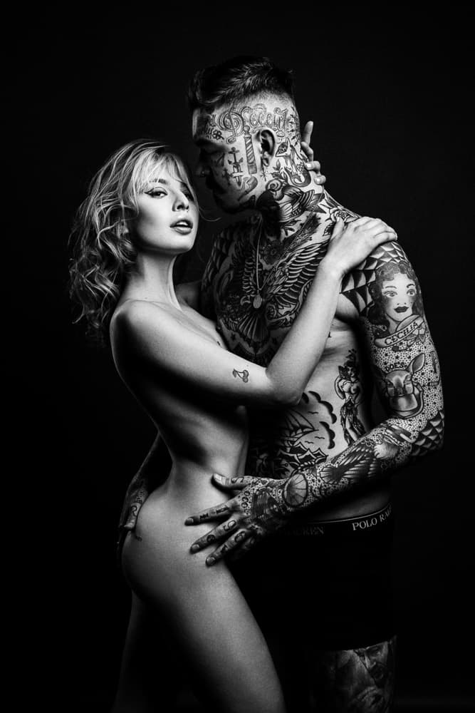 Tattooed Couple Embrace by Martin Krystynek MQEP — canvas wall art