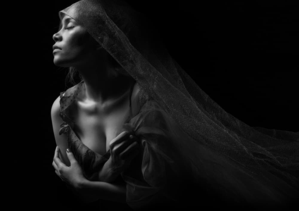 Her Feeling by Sebastian Kisworo — canvas wall art