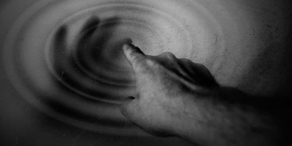 Creating Ripples by Leif Løndal — canvas wall art