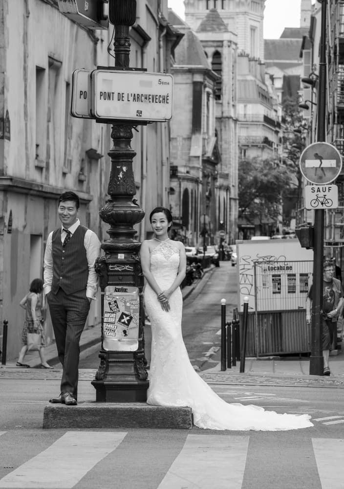 Parisian Wedding Romance by Itzik Einhorn — canvas wall art