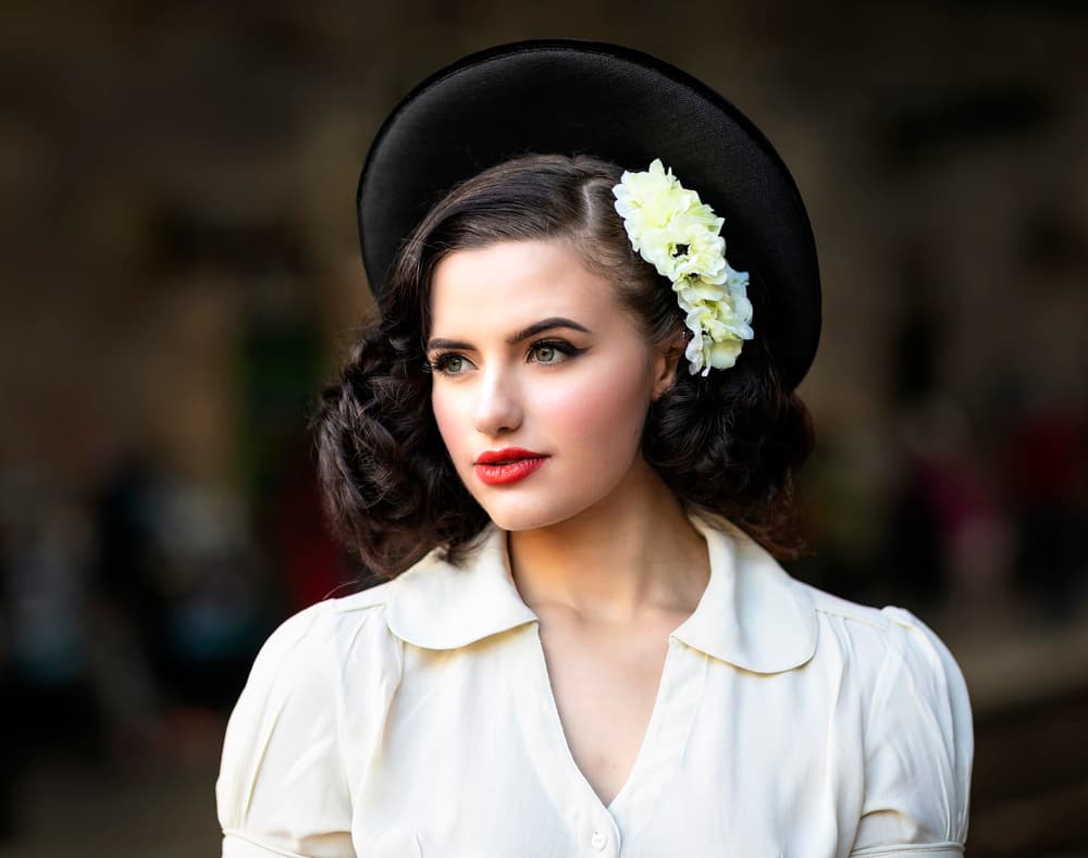 Elegant Retro Lady by Daniel Springgay — canvas wall art