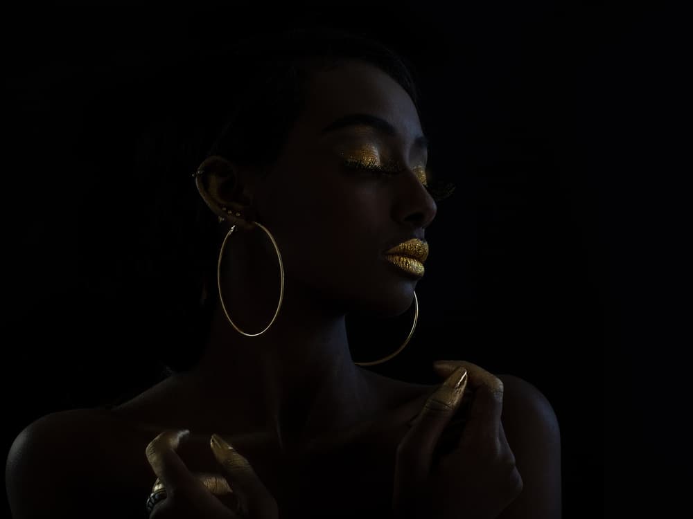 Golden Glamour Profile by Amnon Eichelberg — canvas wall art