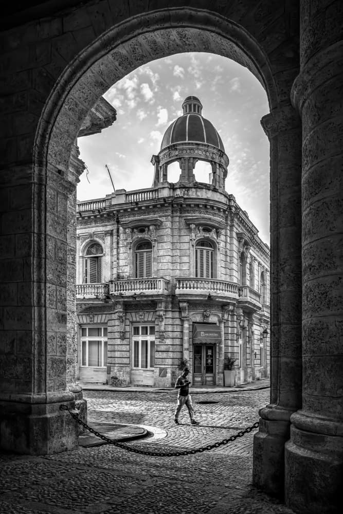 Old Havana Arch by Irene Wu — canvas wall art