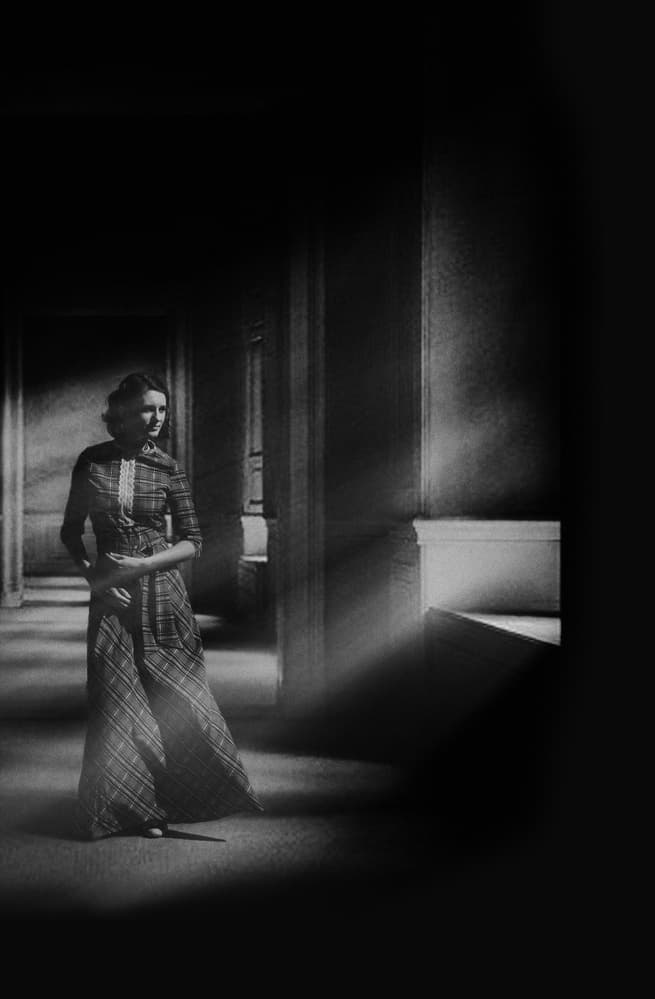 Vintage Hallway Woman by Аntonik — canvas wall art