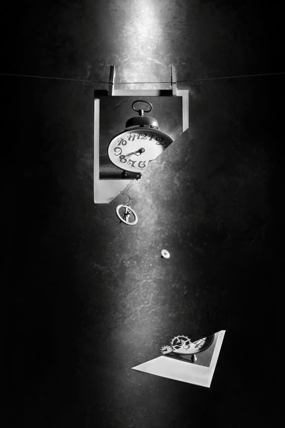 Time Unravels by Victoria Glinka — canvas wall art